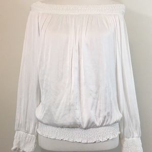 WHBM Peasant Style Off Shoulder Blouse Petite Med